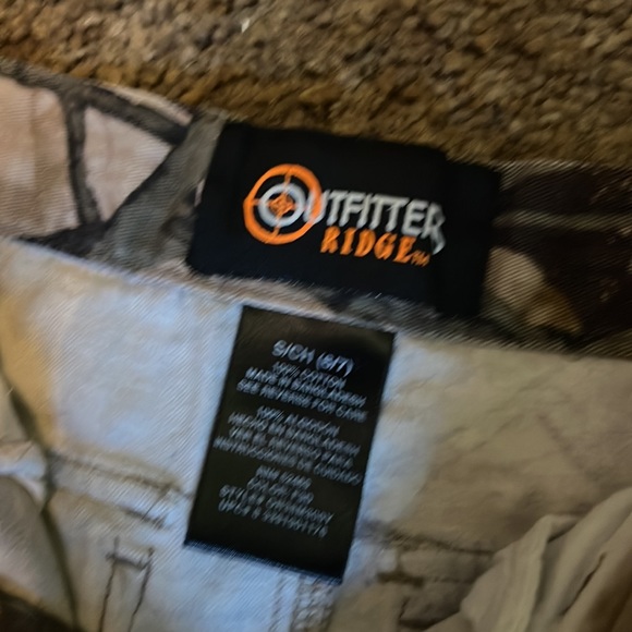 Boys size 6/7 Outfitters Ridge camo pants - Picture 4 of 4